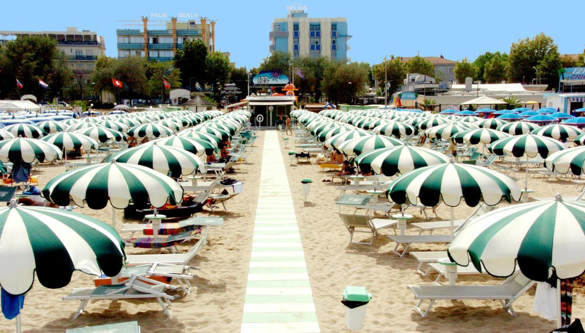 Hotel Palm Beach B&B Sea View Римини Экстерьер фото