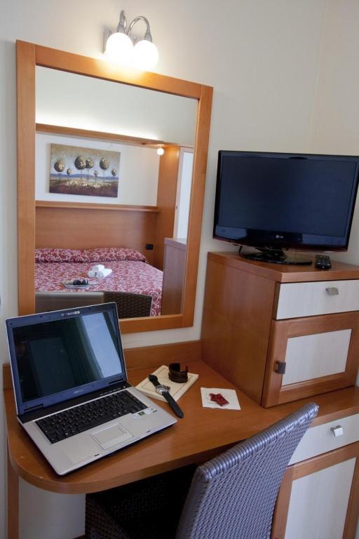 Hotel Palm Beach B&B Sea View Римини Номер фото